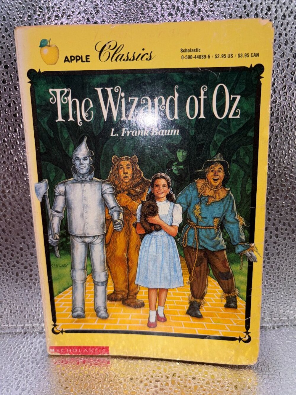 🏰 The Wizard of Oz Vintage Paperback: L. Frank Baum Apple Classics Edition